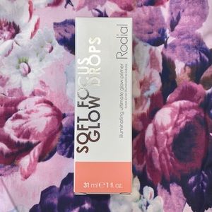 NIB Radial Soft Focus Glow drops Illuminating Primer